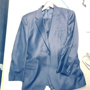 Jos A. Banks 100% Wool Suit